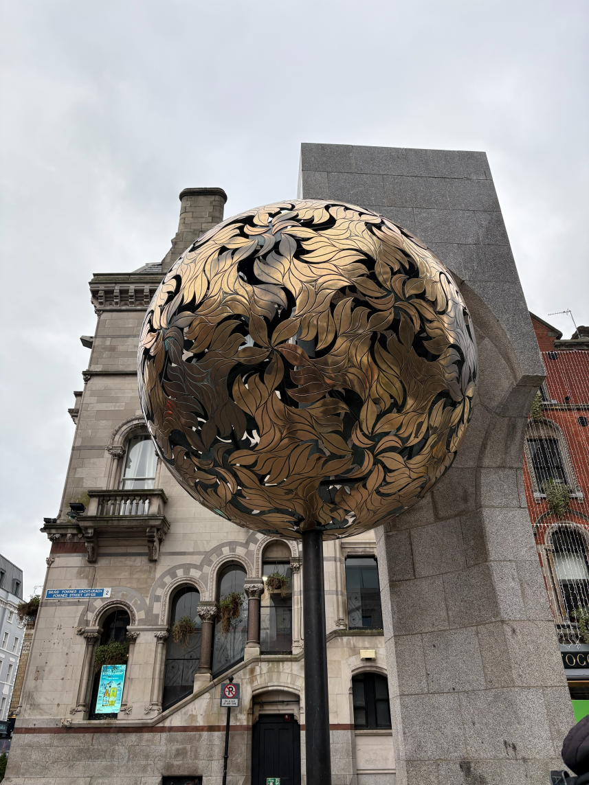 Crann an Óir sculpture Dublin